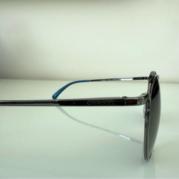 CHANEL vintage sunglasses 4202 Authentic - Picture 3 of 8